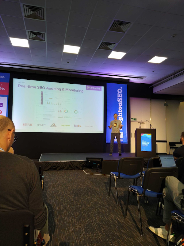 ContentKing's Steven van Vessum speaking at brightonSEO'